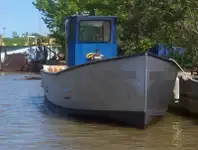 Tàu kéo lưới để bán