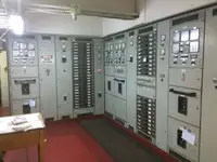 Tàu cẩu để bán