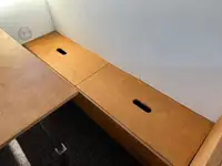 Tàu làm việc để bán