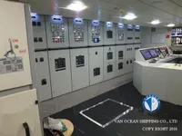 Tàu kéo lưới để bán