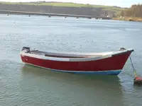 Tàu làm việc để bán