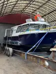 Tàu kéo lưới để bán