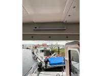 Tàu dẫn đường để bán