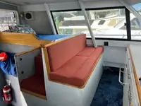 Tàu nghiên cứu để bán
