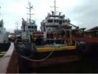 Tàu kéo để bán