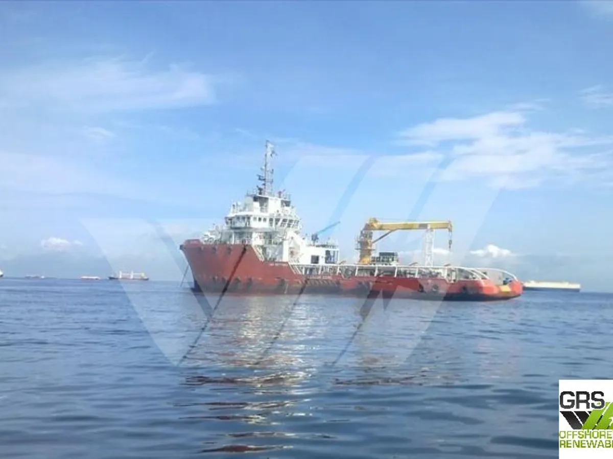 Tàu kéo để bán