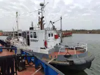 Tàu khảo sát để bán
