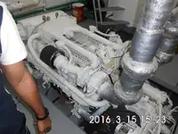 Tàu hỗ trợ lặn để bán