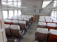 Tàu phà để bán