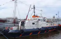 Tàu chở thủy thủ đoàn để bán