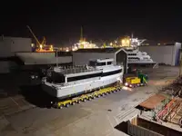Tàu kéo để bán