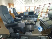 Tàu kéo lưới để bán