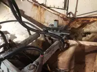 Tàu làm việc để bán