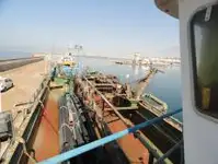 Tàu nạo vét để bán
