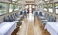 Tàu du lịch để bán