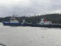 Tàu chở khách để bán