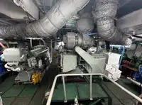 Tàu kéo lưới để bán