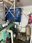 Tàu làm việc để bán