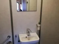 Tàu chở thủy thủ đoàn để bán