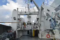 Tàu container để bán