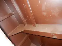Tàu làm việc để bán