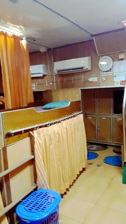 Tàu kéo để bán