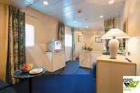 Tàu du lịch để bán