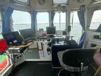Tàu kéo để bán