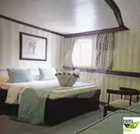 Tàu du lịch để bán