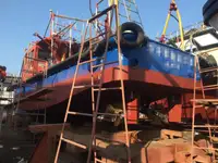 Tàu làm việc để bán