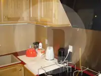 Tàu kéo lưới để bán