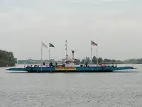 Tàu phà rao bán