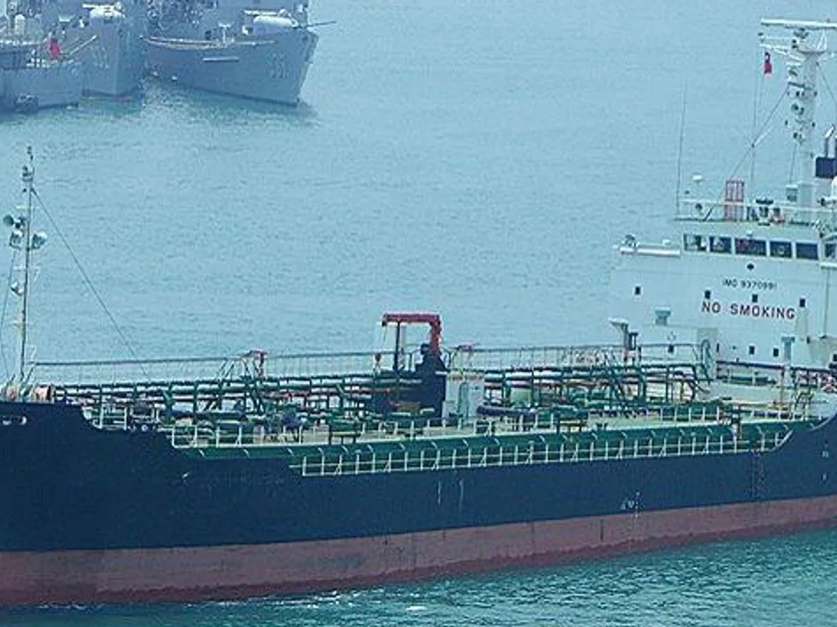 Tàu chở dầu/hóa chất để bán