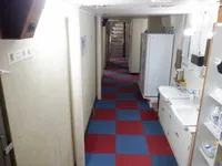 Tàu nghiên cứu để bán