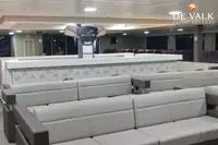Tàu phà để bán