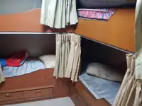 Tàu kéo để bán