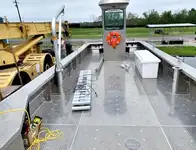 Tàu đổ bộ, chở hàng để bán