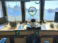 Tàu cung cấp để bán