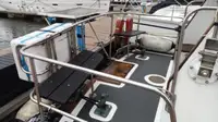 Tàu dẫn đường để bán