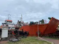 Tàu lạnh để bán