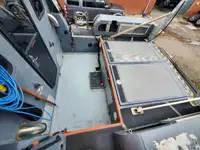 Tàu khảo sát để bán
