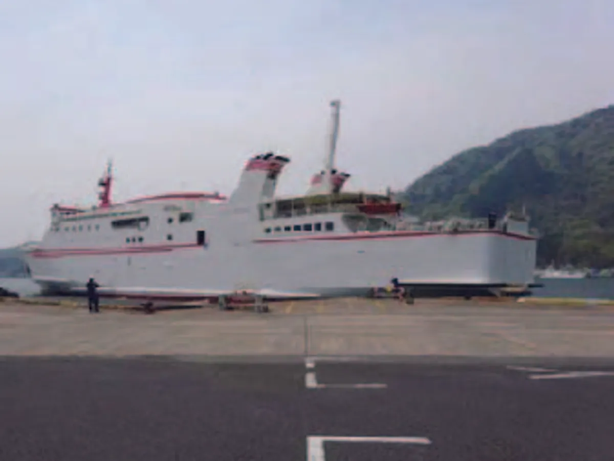 Tàu RoPax để bán