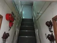 Tàu cung cấp để bán