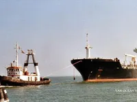 Tàu chở dầu/hóa chất để bán