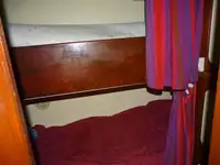 Tàu làm việc để bán