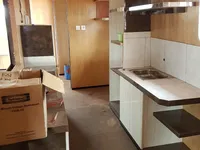 Tàu đổ bộ, chở hàng để bán