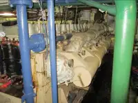 Tàu câu dài để bán