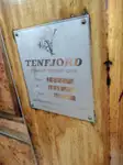 Tàu dẫn đường để bán