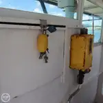 Tàu đổ bộ, chở hàng để bán