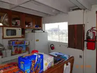 Tàu đánh cá để bán